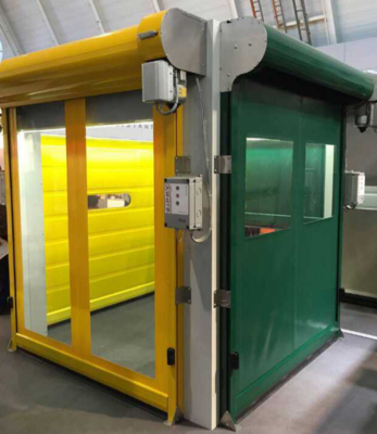 防撞自动复位拉链快卷门